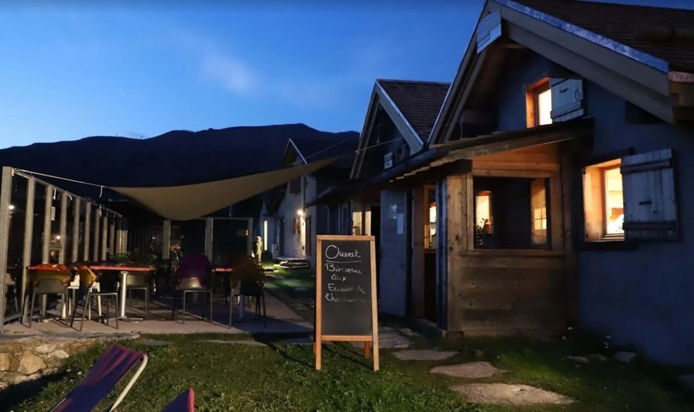 Alppilaitumen gîte Les Écuries de Charamillon, Col de Balmen lasku