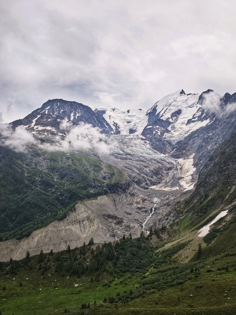 Glacier de Bionnassay ja sen moreeni, ensimmäisellä etapilla