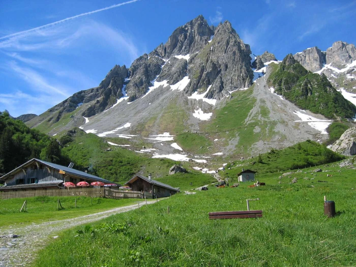 Refuge de la Balme Col du Bonhommen nousulla