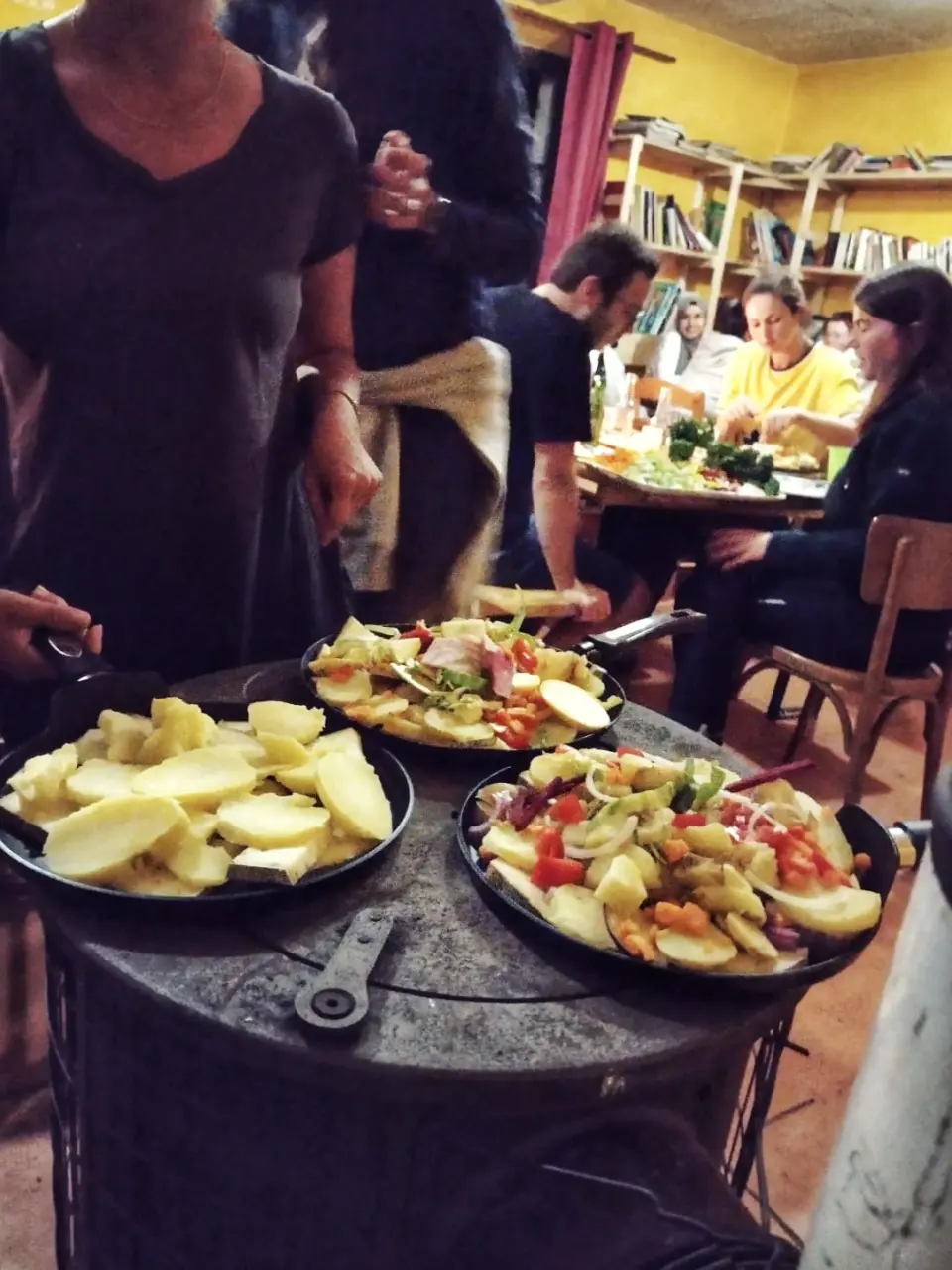 team building raclette à 30 personnes